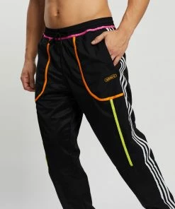 Adidas Originals Reversible Trefoil Track Pants Black -Men's Pants Online Shop http3A2F2Fstatic.theiconic.com .au2Fp2Fadidas originals 1368 5390321 4