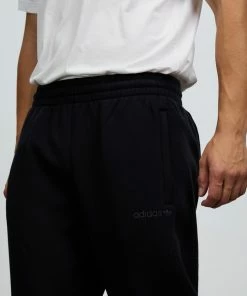 Adidas Originals Trefoil Linear Sweatpants Black -Men's Pants Online Shop http3A2F2Fstatic.theiconic.com .au2Fp2Fadidas originals 2717 3027541 4