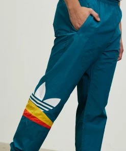 Adidas Originals Trefoil Sweatpants Green & Gold -Men's Pants Online Shop http3A2F2Fstatic.theiconic.com .au2Fp2Fadidas originals 9292 1333921 4