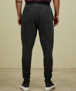 AllSaints Liam Joggers Washed Black -Men's Pants Online Shop http3A2F2Fstatic.theiconic.com .au2Fp2Fallsaints 3429 7909031 3