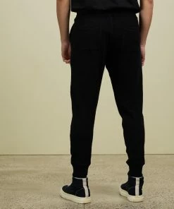 AllSaints Muse Sweatpants Jet Black -Men's Pants Online Shop http3A2F2Fstatic.theiconic.com .au2Fp2Fallsaints 7830 7372031 3