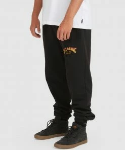 Billabong Core Arch Track Pants BLACK -Men's Pants Online Shop http3A2F2Fstatic.theiconic.com .au2Fp2Fbillabong 5605 3260051 3