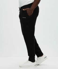 Calvin Klein Bt Small Logo Sweatpants Ck Black -Men's Pants Online Shop http3A2F2Fstatic.theiconic.com .au2Fp2Fcalvin klein 6733 9784631 2