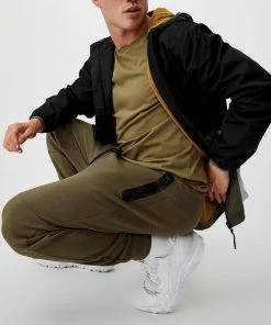 Cotton On Tech Track Pants Military -Men's Pants Online Shop http3A2F2Fstatic.theiconic.com .au2Fp2Fcotton on 7217 0132421 4