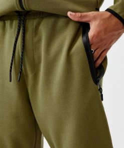Cotton On Tech Track Pants Grass Green -Men's Pants Online Shop http3A2F2Fstatic.theiconic.com .au2Fp2Fcotton on 7285 7737521 3