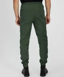 Han Kjobenhavn Track Pants Green -Men's Pants Online Shop http3A2F2Fstatic.theiconic.com .au2Fp2Fhan kjobenhavn 7691 4588031 3