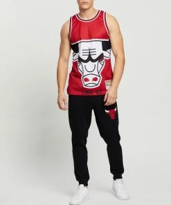 Mitchell & Ness Hometown Fleece Joggers Chicago Bulls Black -Men's Pants Online Shop http3A2F2Fstatic.theiconic.com .au2Fp2Fmitchell ness 5423 4949621 5