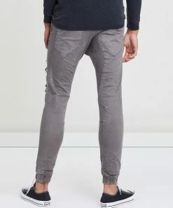 Nena & Pasadena Hell cat Pants Volcano -Men's Pants Online Shop http3A2F2Fstatic.theiconic.com .au2Fp2Fnena pasadena 4835 990268 3