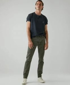 Neuw Ray Taper Twill Military -Men's Pants Online Shop http3A2F2Fstatic.theiconic.com .au2Fp2Fneuw 0509 2793141 6