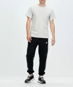 New Balance Classics Amplified NEP Jogger Black -Men's Pants Online Shop http3A2F2Fstatic.theiconic.com .au2Fp2Fnew balance classics 0036 8325251 5