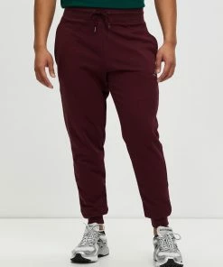 New Balance Classics NB Essentials Embroidered Pants NB Burgundy