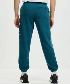 New Balance Classics Athletics Clash Sweatpants Mountain Teal -Men's Pants Online Shop http3A2F2Fstatic.theiconic.com .au2Fp2Fnew balance classics 1477 0606331 3