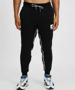 New Balance Classics Essentials Fleece Pants Black