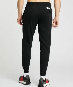 New Balance Classics NB Hoops Essential Pants Black -Men's Pants Online Shop http3A2F2Fstatic.theiconic.com .au2Fp2Fnew balance classics 5943 7488531 3