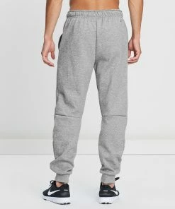 Nike Therma Tapered Pants Dark Grey Heather & Black -Men's Pants Online Shop http3A2F2Fstatic.theiconic.com .au2Fp2Fnike 3361 725527 3