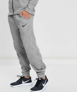 Nike Therma Tapered Pants Dark Grey Heather & Black -Men's Pants Online Shop http3A2F2Fstatic.theiconic.com .au2Fp2Fnike 3373 725527 4