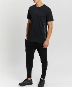 Nike Pro Fleece Trousers Black & Iron Grey -Men's Pants Online Shop http3A2F2Fstatic.theiconic.com .au2Fp2Fnike 4290 6161121 5