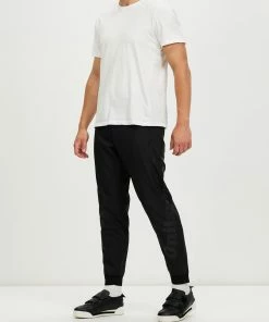 Onitsuka Tiger Pants - Men's Black -Men's Pants Online Shop http3A2F2Fstatic.theiconic.com .au2Fp2Fonitsuka tiger 9489 1596631 5