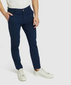 Oxford Danny Casual Organic Cotton Chinos Oxford blue -Men's Pants Online Shop http3A2F2Fstatic.theiconic.com .au2Fp2Foxford 2734 5349631 4