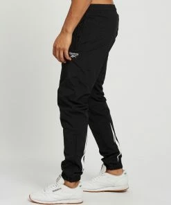 Reebok Classics Vector Trackpants Black -Men's Pants Online Shop http3A2F2Fstatic.theiconic.com .au2Fp2Freebok 0115 8852611 3