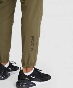 RVCA Sport Yogger Stretch Track Pant OLIVE -Men's Pants Online Shop http3A2F2Fstatic.theiconic.com .au2Fp2Frvca sport 3549 1222821 7