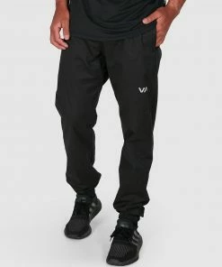 RVCA Sport Spectrum Cuffed Pants BLACK -Men's Pants Online Shop http3A2F2Fstatic.theiconic.com .au2Fp2Frvca sport 8796 3209301 5