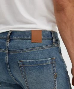 SABA Carson Tapered Leg Jeans lightbluewash -Men's Pants Online Shop http3A2F2Fstatic.theiconic.com .au2Fp2Fsaba 3248 9128321 5