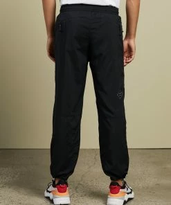 Soulland Frey Tracksuit Pants Black -Men's Pants Online Shop http3A2F2Fstatic.theiconic.com .au2Fp2Fsoulland 9063 1250811 3