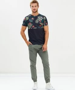 Staple Superior Outsider Joggers Khaki -Men's Pants Online Shop http3A2F2Fstatic.theiconic.com .au2Fp2Fstaple superior 4728 490645 5