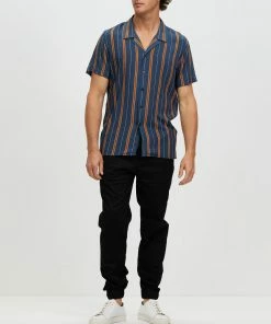 Staple Superior Outsider Joggers Black -Men's Pants Online Shop http3A2F2Fstatic.theiconic.com .au2Fp2Fstaple superior 5317 5095431 5