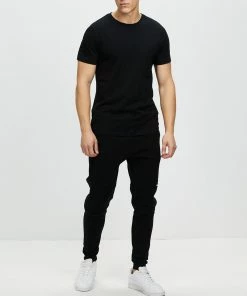 WNDRR Hoxton V2 Tech Trackpants Black -Men's Pants Online Shop http3A2F2Fstatic.theiconic.com .au2Fp2Fwndrr 2082 8274931 5