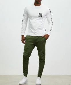 WNDRR Hoxton V2 Tech Trackpants Olive -Men's Pants Online Shop http3A2F2Fstatic.theiconic.com .au2Fp2Fwndrr 8394 4615151 5