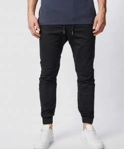 Zanerobe Sureshot Joggers Black